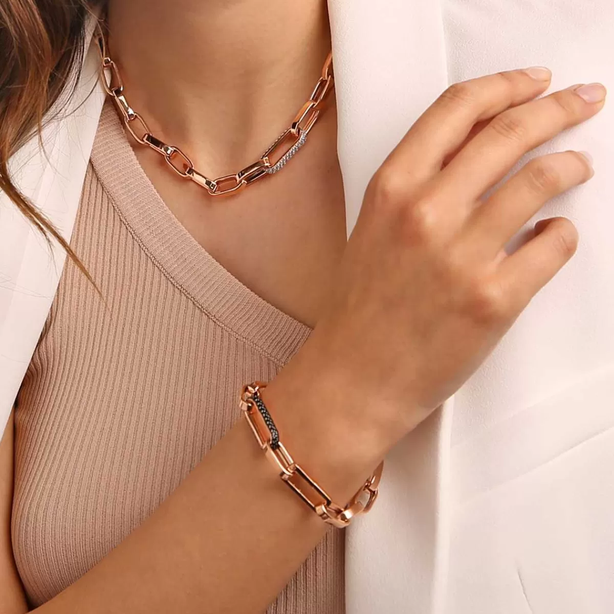 Flash Sale Bracciale A Catena Spessa A Forma Di Graffetta Con Elemento In Pave Bracciali