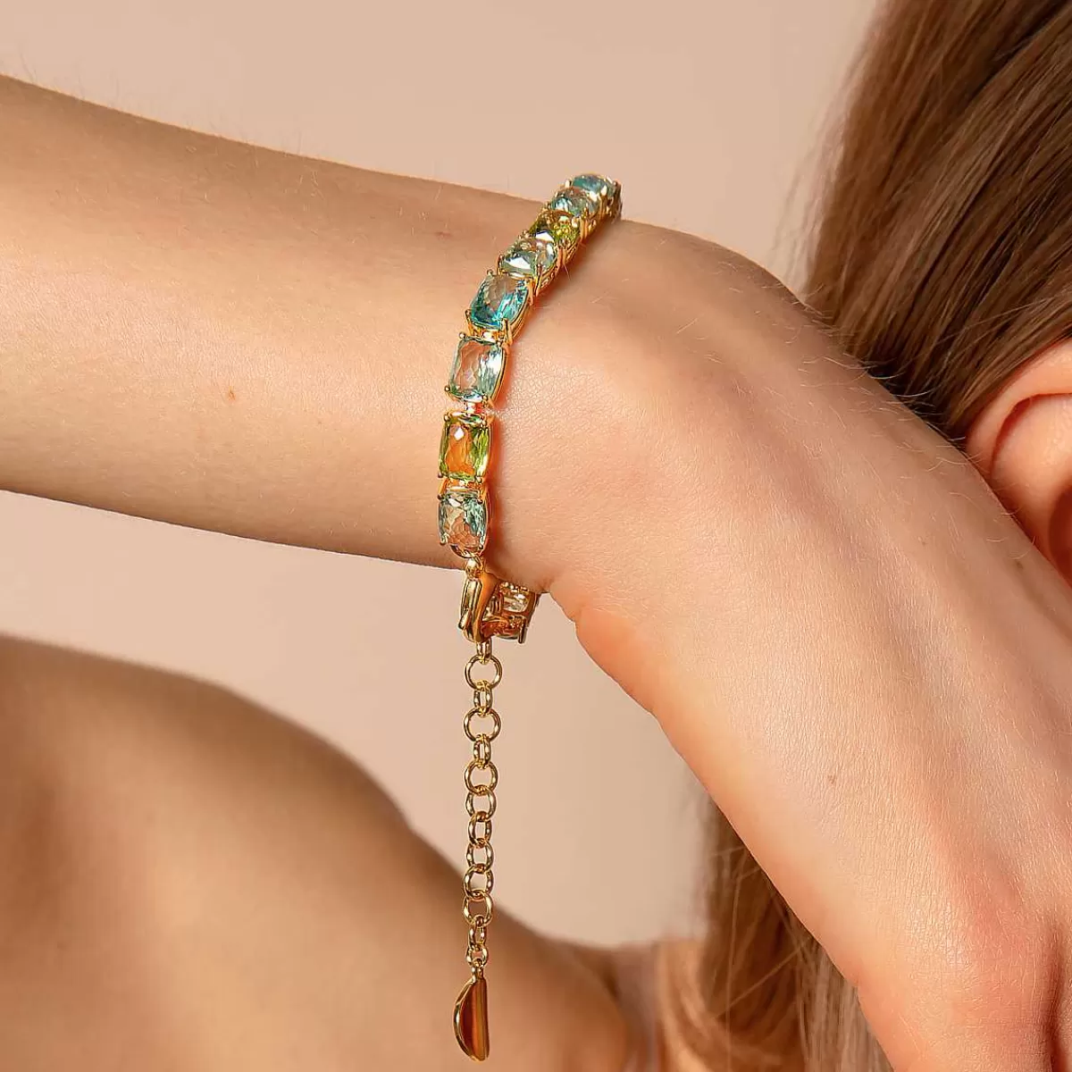 Hot Bracciale Tennis Dorato Con Gemma Prisma Verde E Blu Con Taglio A Mosaico Bracciali