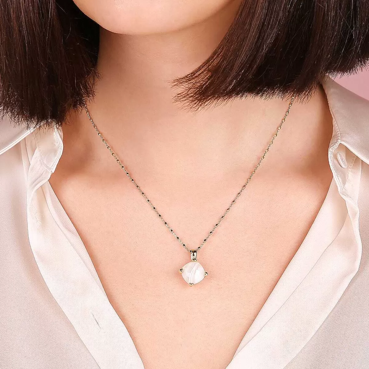 Cheap Collana Con Pendente In Pietra Naturale E Castoni A Cuore Collane
