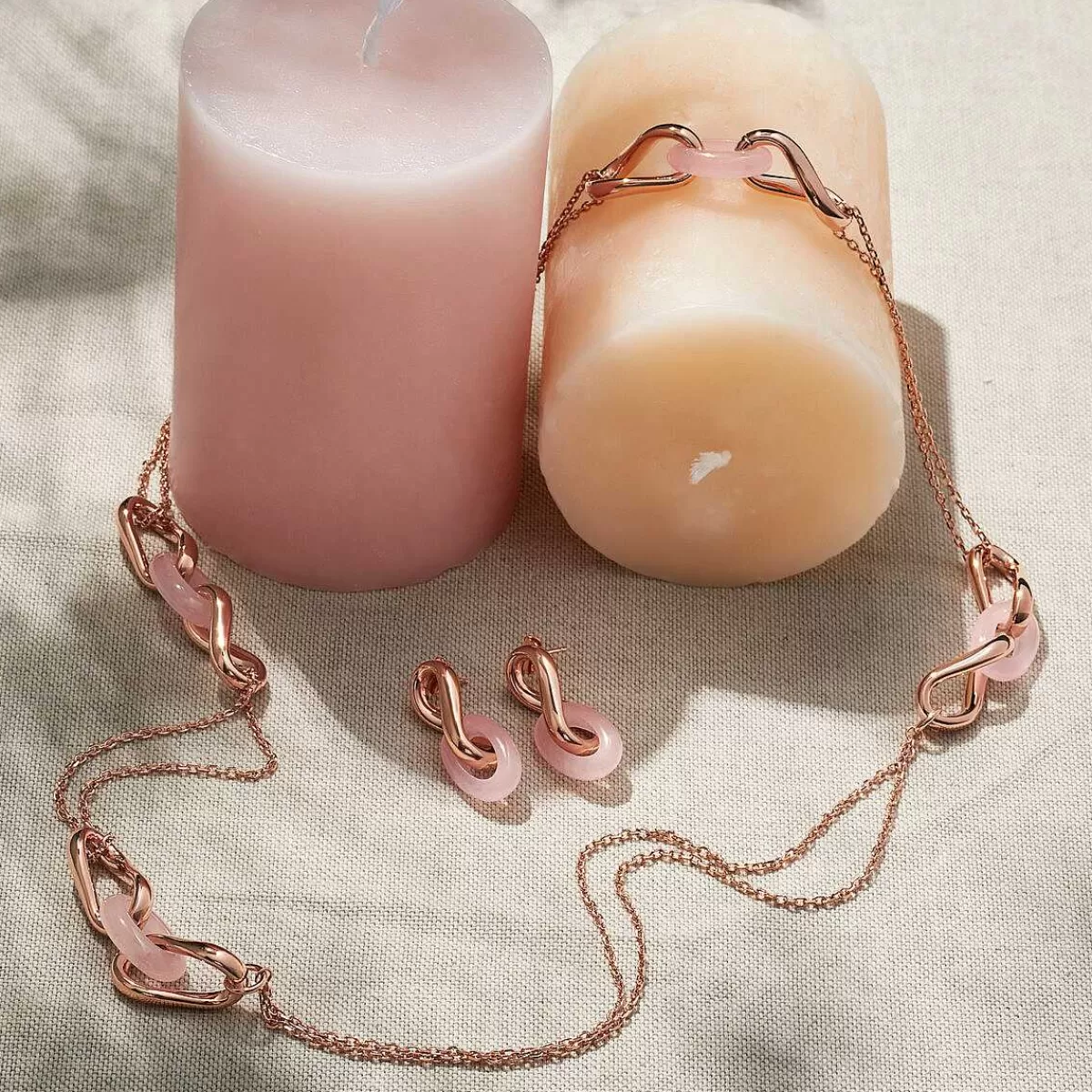 Store Collana Lunga Con Stazione Di Maglie Intrecciate E Pietra Naturale Collane